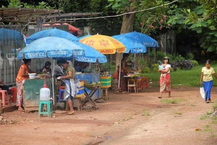 yangon. Myanmar. 15080547